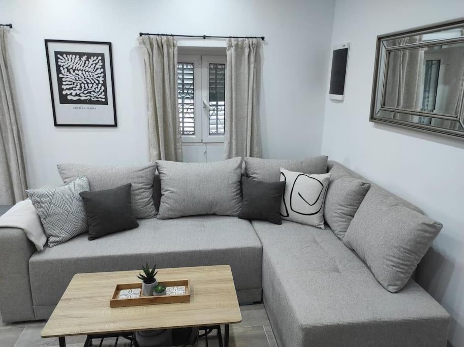 Garitsa Apartments Corfu  Εξωτερικό φωτογραφία